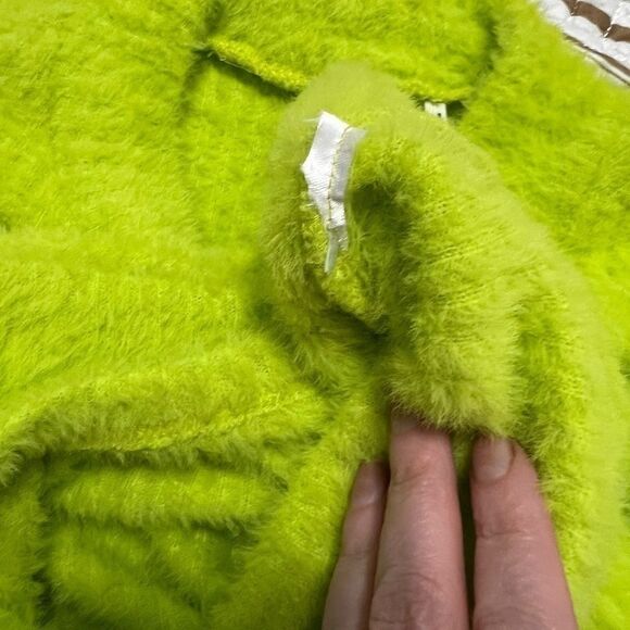 Anthropologie Mock-Neck Fuzzy
Sweater small neon lime - Picture 12 of 14